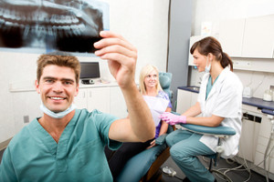 wpid-dental-hygienists-smiling
