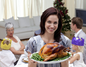 wpid-holiday-thanksgiving-womanandturkey